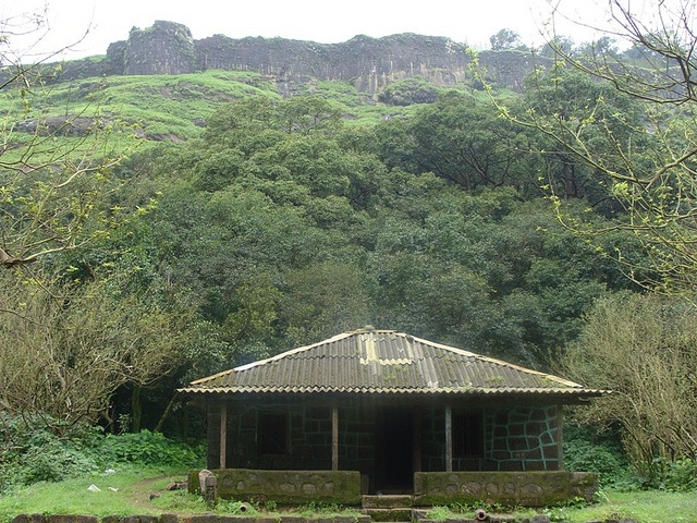 Manranjan Fort in the background