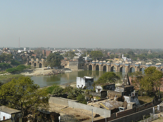 Shahi bridge over the Gomti