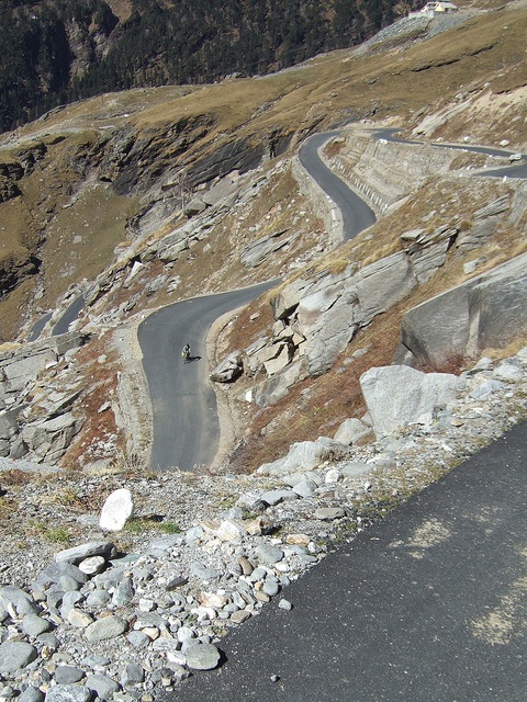 The windy road to Manali